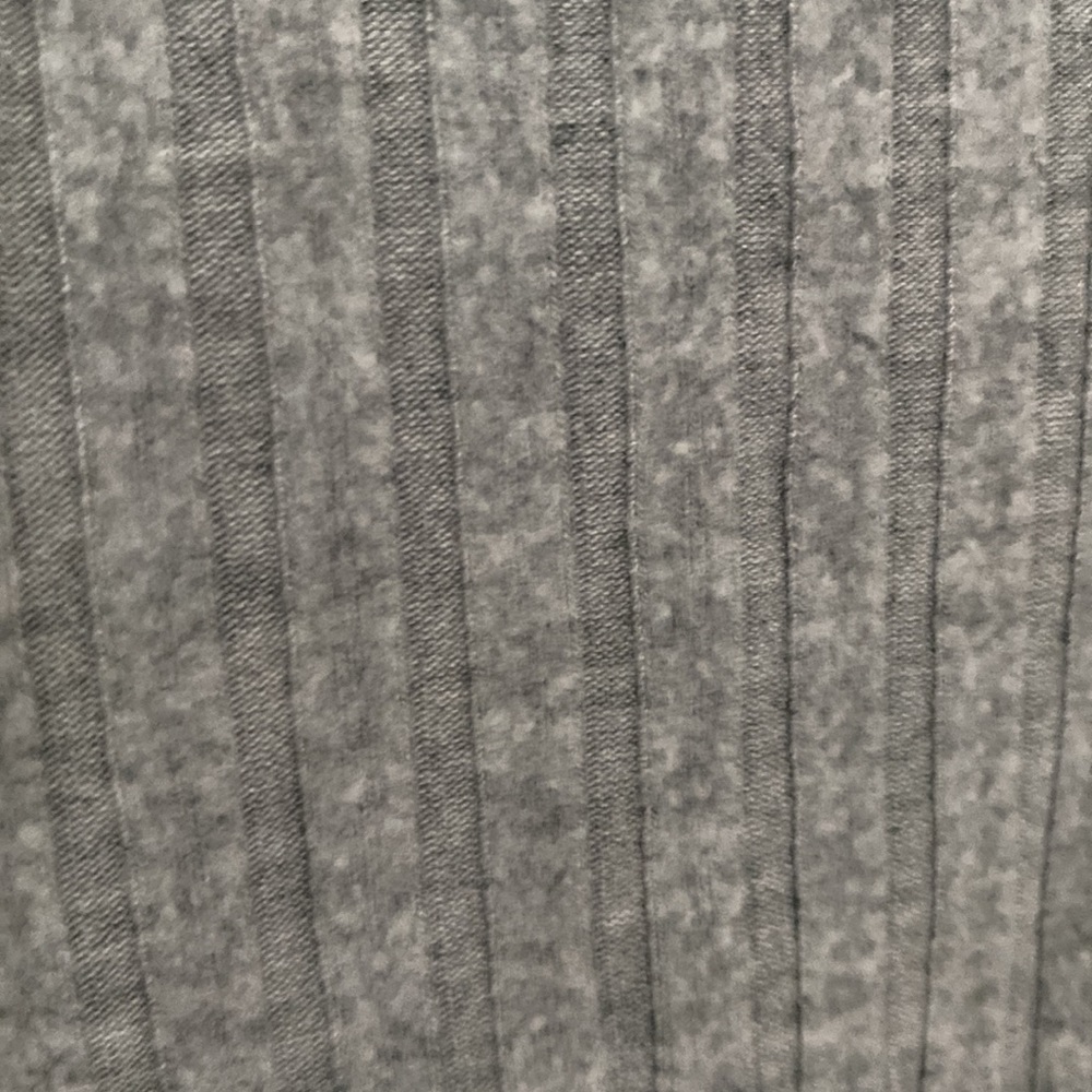 Grey Tank 🤍 - Picture 3 of 3